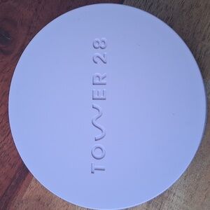 Tower 28 GetSet Blur + Set Pressed Powder Balboa Banana